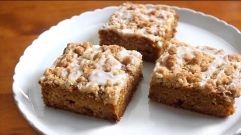 Glazed Pumpkin Coffee Cake | SweetTreats