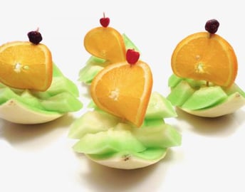 How to Make a Sailboat with a Honeydew Melon