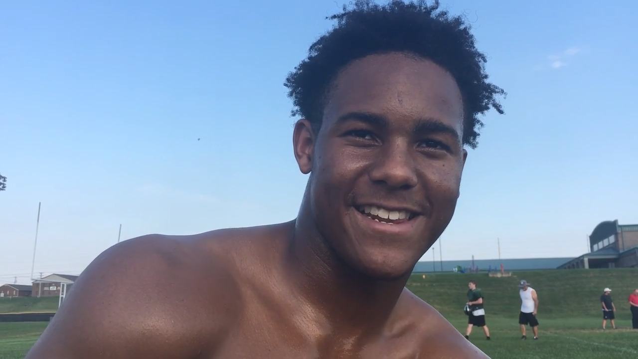 Wandale Robinson officially de-commits from UK, heading to Nebraska