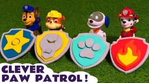 Paw Patrol Play Doh Badges and Logos toy story with Batma...