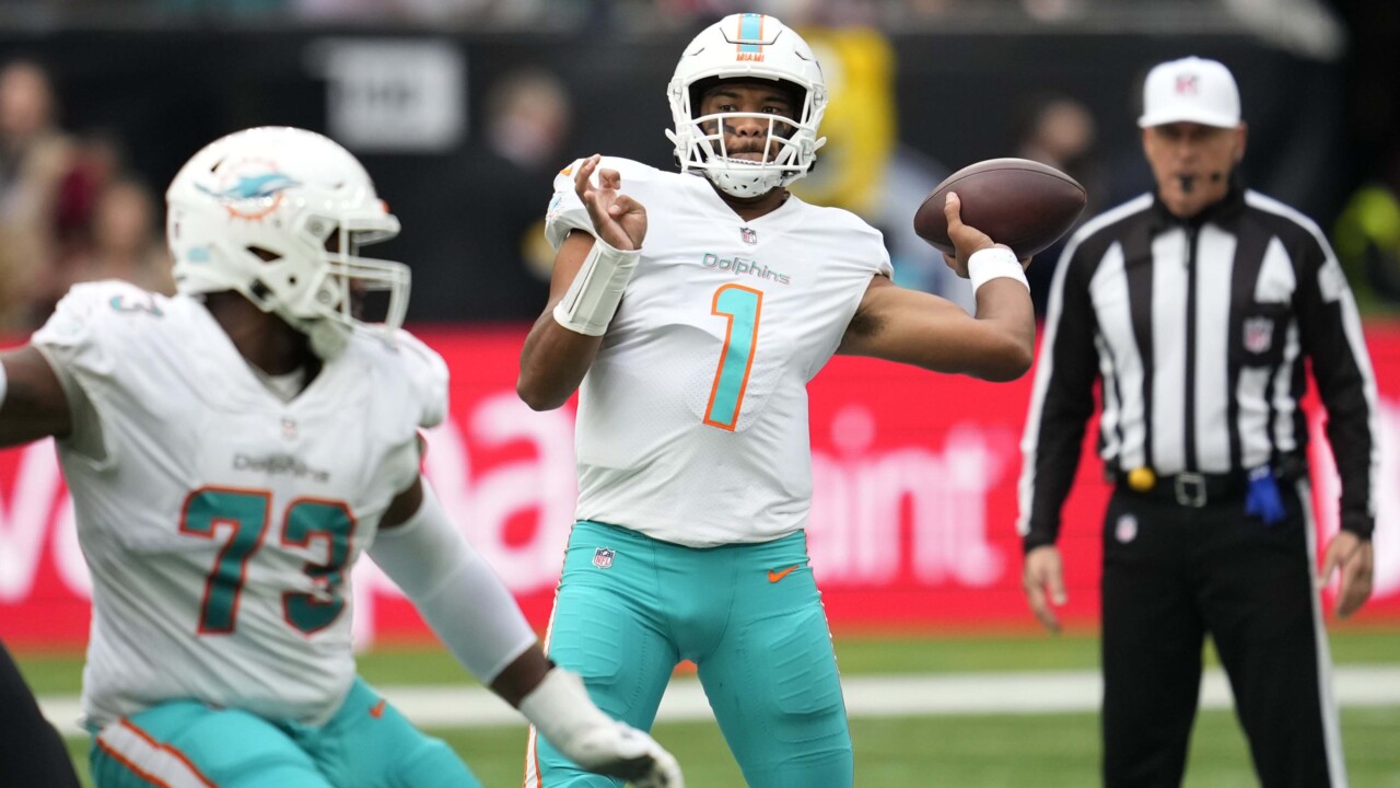 Miami Dolphins' 2022 schedule: Early tests will be measuring stick - ESPN - Miami  Dolphins Blog- ESPN