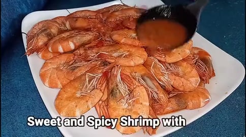 TasteHC102 _ HOW TO COOK SWEET & SPICY SHRIMP WITH SPRITE...