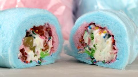 Cotton Candy Burrito | How to Make a Cotton Candy Burrito...