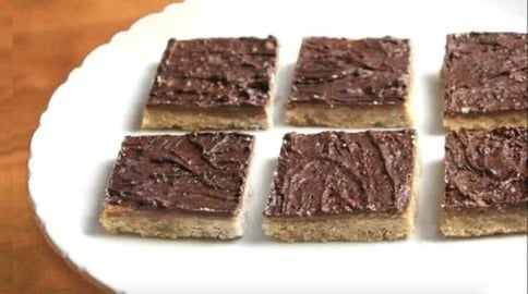 Baking 4 ingredient Chocolate Caramel Bars | SweetTreats