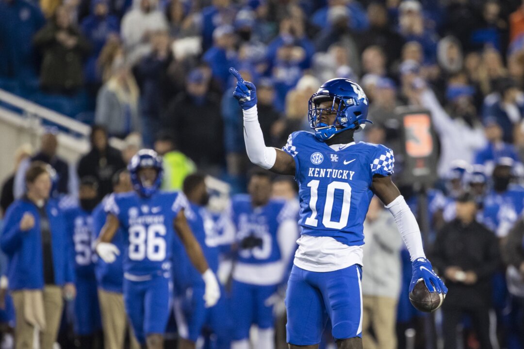 Kentucky football offensive coordinator on Chauncey Magwood | Lexington ...