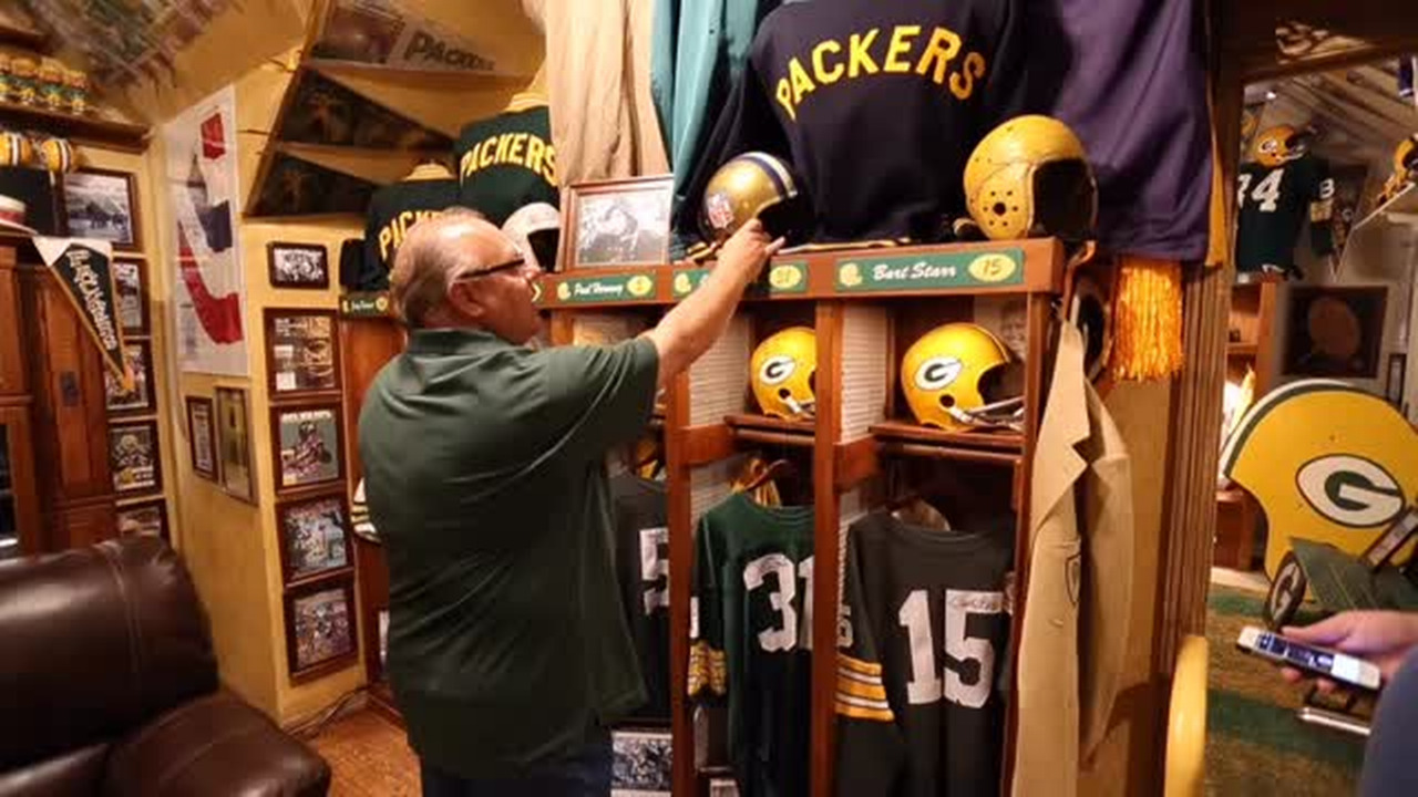 Texas resident owns iconic Packers memorabilia collection - The Press