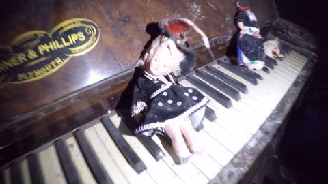 Findings inside ABANDONED HOME... (Sad) 