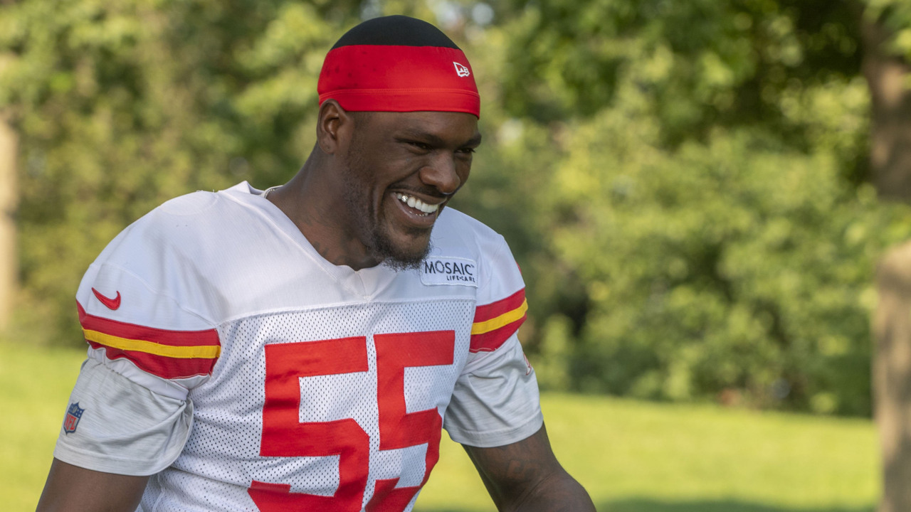 Chiefs add DE Frank Clark to injury report with illness ahead of Week 13  vs. Bengals