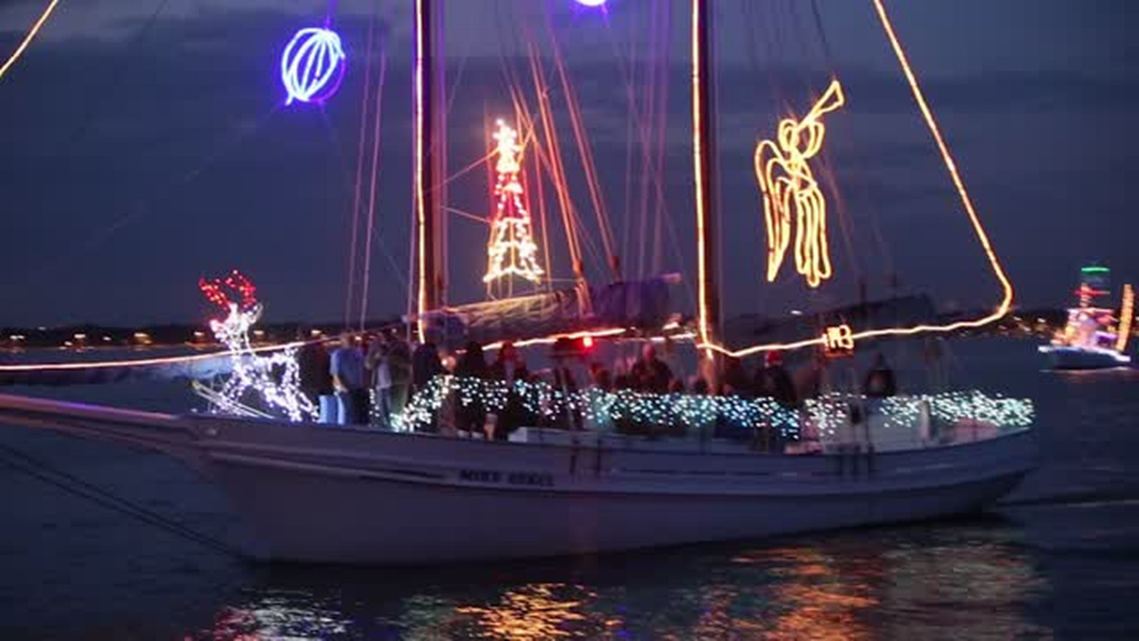 Biloxi 2015 Christmas on the Water boat parade Biloxi Sun Herald