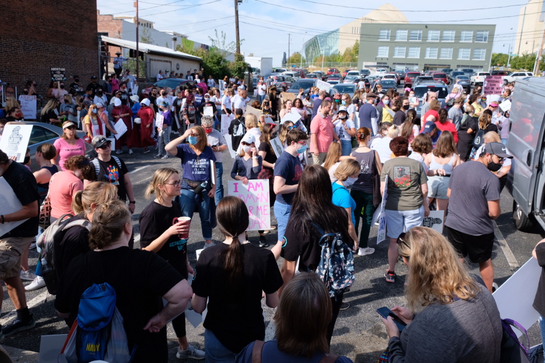 Hundreds gather for women’s rights march in Kansas City | Kansas City Star