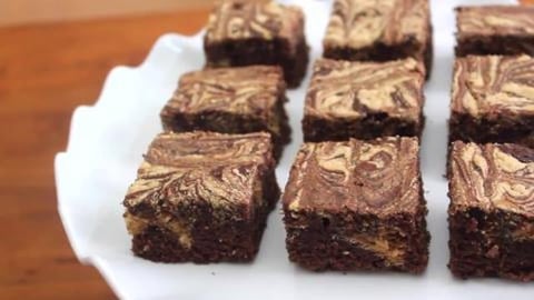 Peanut Butter Cheesecake Swirled Brownies | SweetTreats
