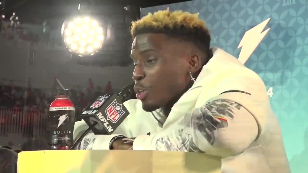 Tyreek Hill gives brutally honest answer about his first impression of  Mahomes - Article - Bardown