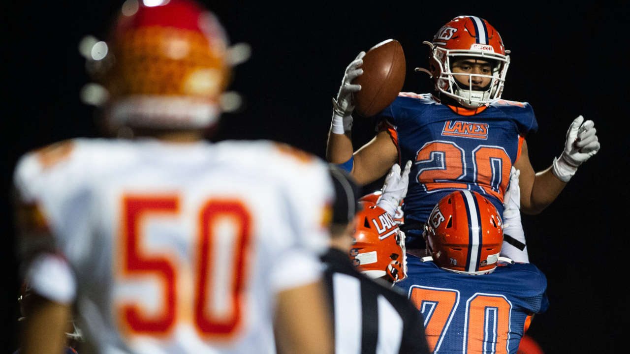 Highlights: BYU commit Leo Pulalasi scores 5 TDs to lead Lakes past ...