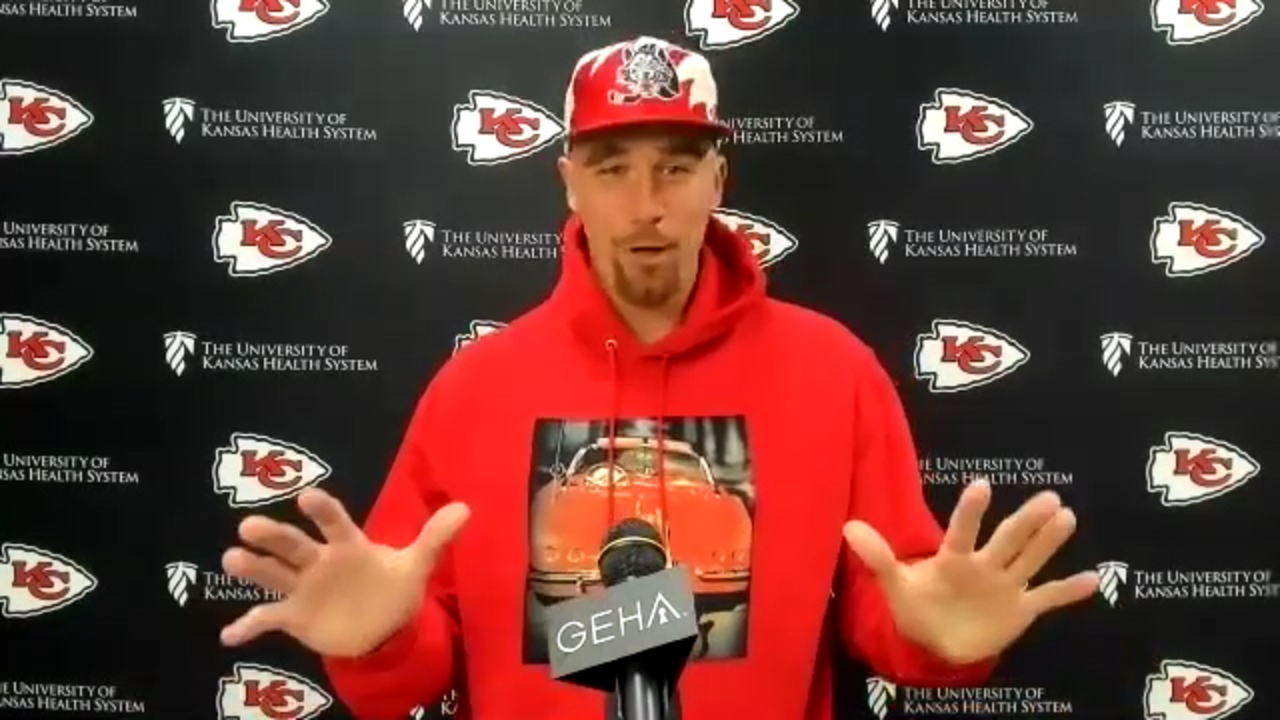 Chiefs Tight End Travis Kelce Disputes Last Name: 'Kells' or 'Kel-See'