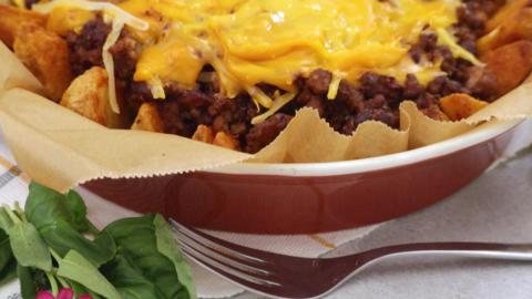 CHILI CHEESE FRIES  | FOXY FOLKSY Recipes