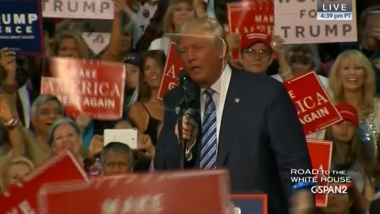 Donald Trump Dismantles Teleprompters At North Carolina Rally ...