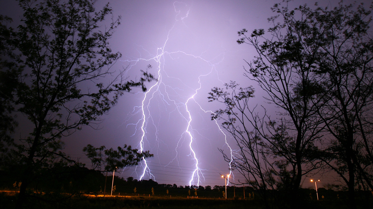 Lightning strikes fishing rod at Outer Banks - Carolina Sportsman