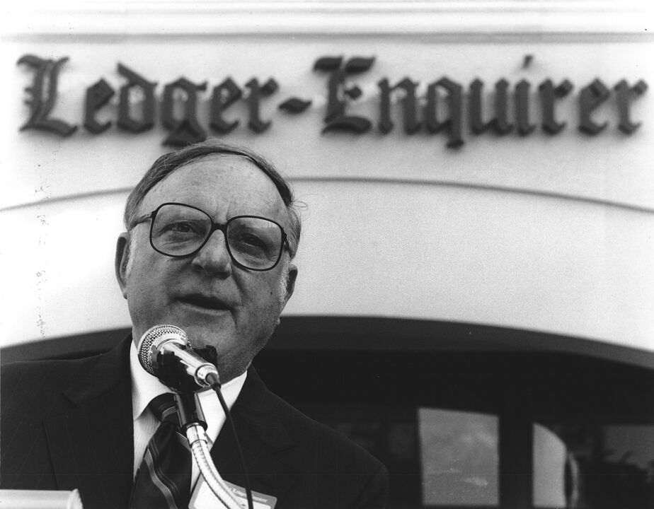 Looking Back Remembering former LedgerEnquirer publisher Glenn Vaughn
