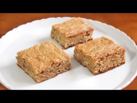 The Best Peanut Butter Blondies | SweetTreats