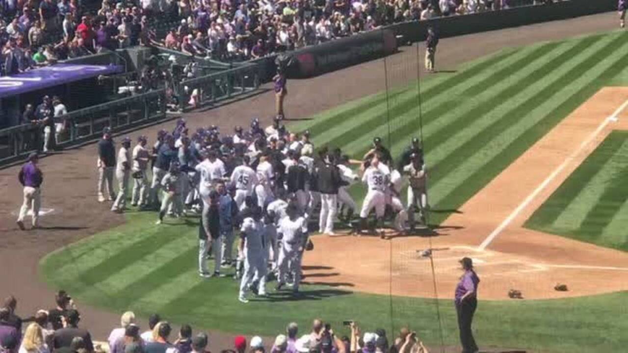 Nolan Arenado throws punches in benches-clearing brawl with Padres