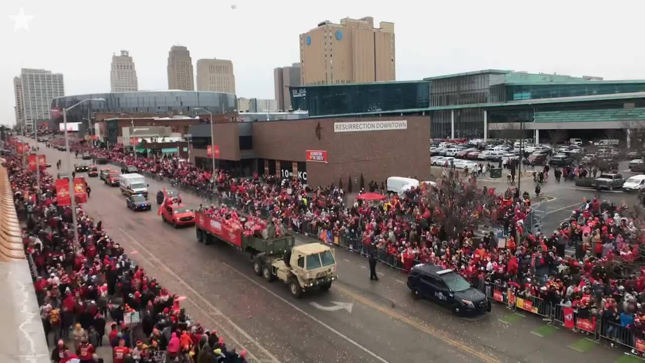 Shawnee Mission cancels classes for Super Bowl parade