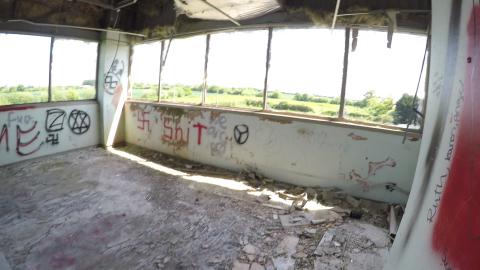 SCARY ABANDONED FACTORY... WTF