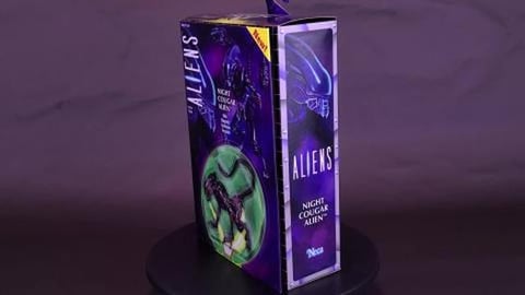 NECA Toys Aliens Night Cougar Alien Figure Review 
