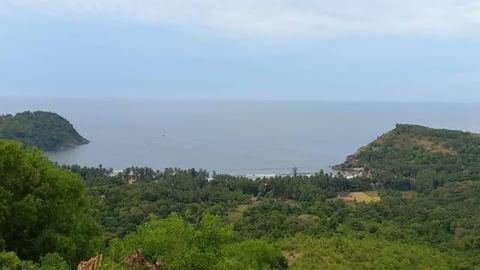 Kudle Beach Area Next To Arabian Sea - Gokarna | Karnatak...