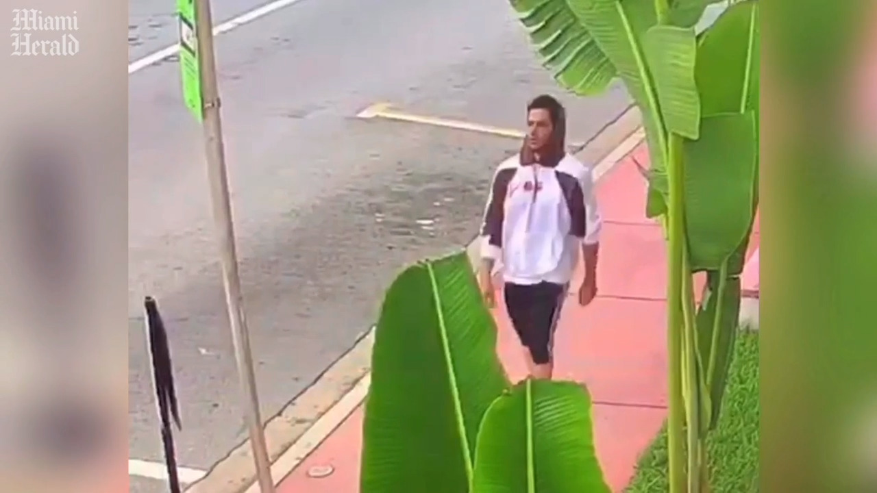 Miami Beach police searching for cell phone thief | Miami Herald