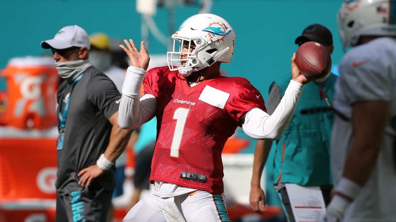 Ryan Fitzpatrick 'brings a lot of juice' to Miami Dolphins offense 