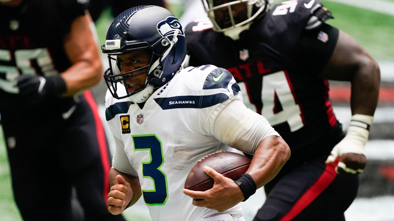 Russell Wilson throws 4 TD passes, Seahawks beat Falcons 38-25