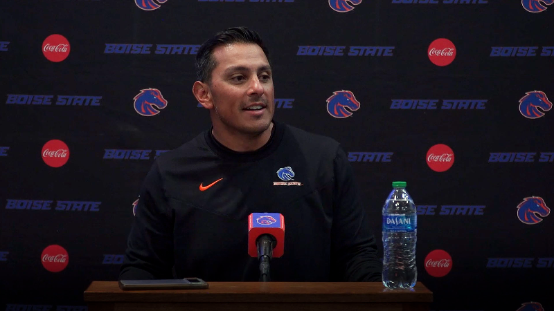 Marco Notarainni a bright spot on bewildered Bronco defense, Boise State  Football Coverage