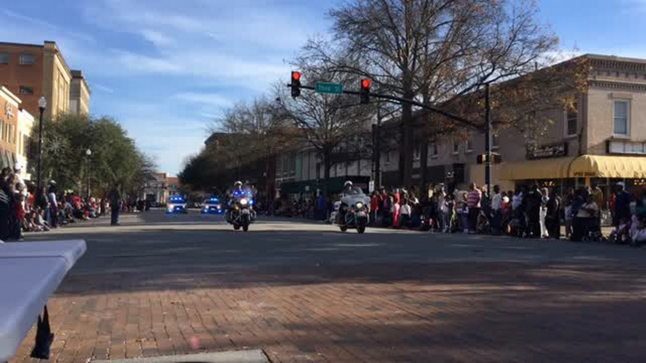 Video Macon Christmas parade Macon Telegraph