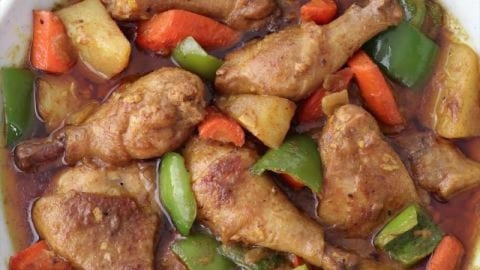 CHICKEN CURRY WITH COCONUT MILK - FILIPINO STYLE