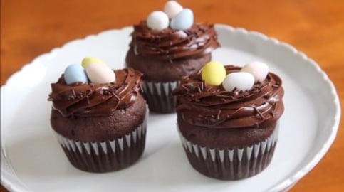 Robin's Nest Cupcakes | SweetTreats