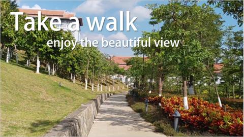 Virtual walk through a garden in Xiamen, China (in one sh...