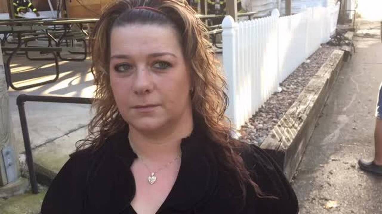 Bartender talks about fire at Mueth's Tavern in Smithton, Illinois