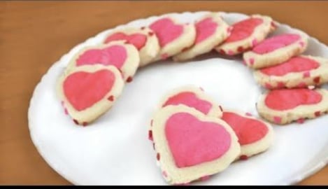 Valentine's Day Heart Cookies | SweetTreats