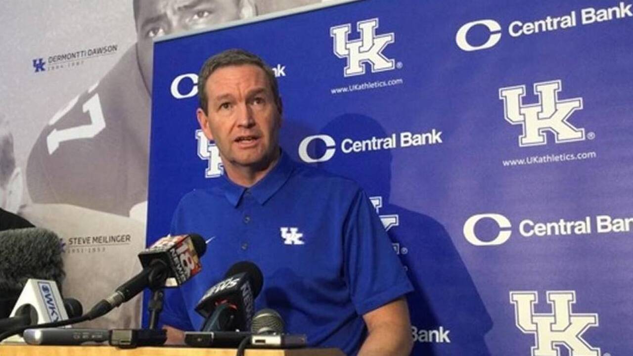 Kentucky Mitch Barnhart On John Calipari Mark Stoops Spat Lexington Herald Leader 