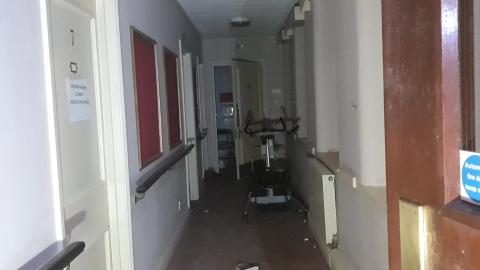 CREEPY CORRIDOR ABANDONED HOUSE...