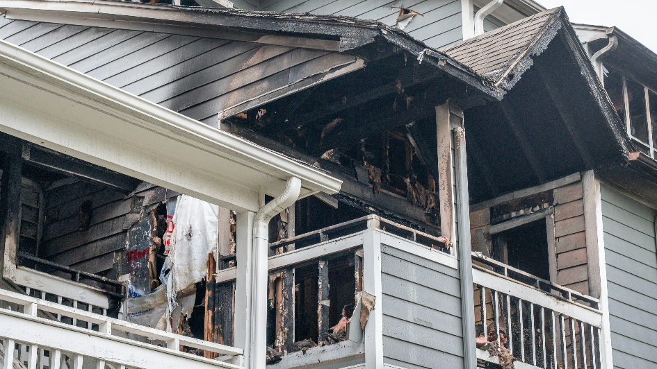 Two-alarm apartment fire in south Charlotte (Video) | Charlotte Observer