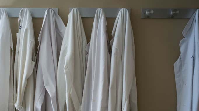 ‘Go beat up a Zionist’: Brooklyn hospital fights to fire doctor who made antisemitic posts