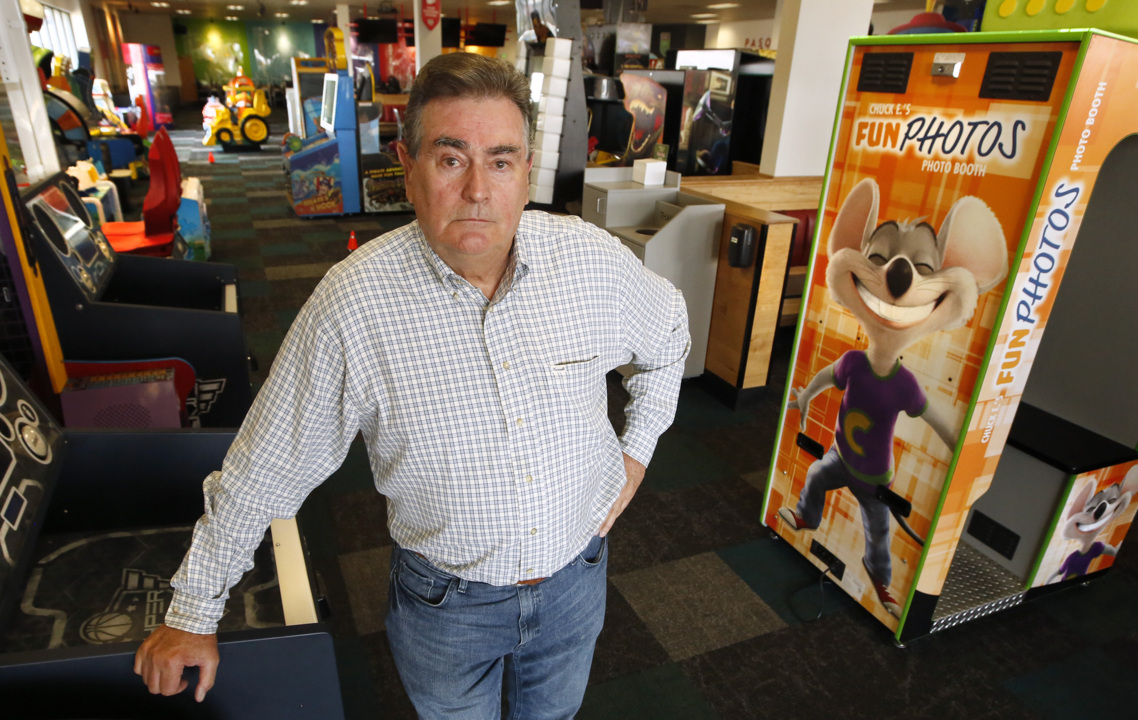 John Corbin Owner Of Chuck E Cheese In Kennewick Has Written A Letter To Gov Jay Inslee