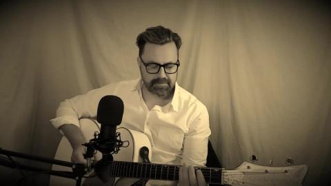 Raining in My Heart (Buddy Holly) - A "Paul Cafcae's Twis...