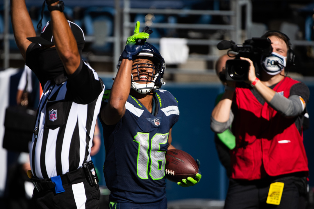 Seahawks receiver Tyler Lockett got vaccinated but says he 'can't