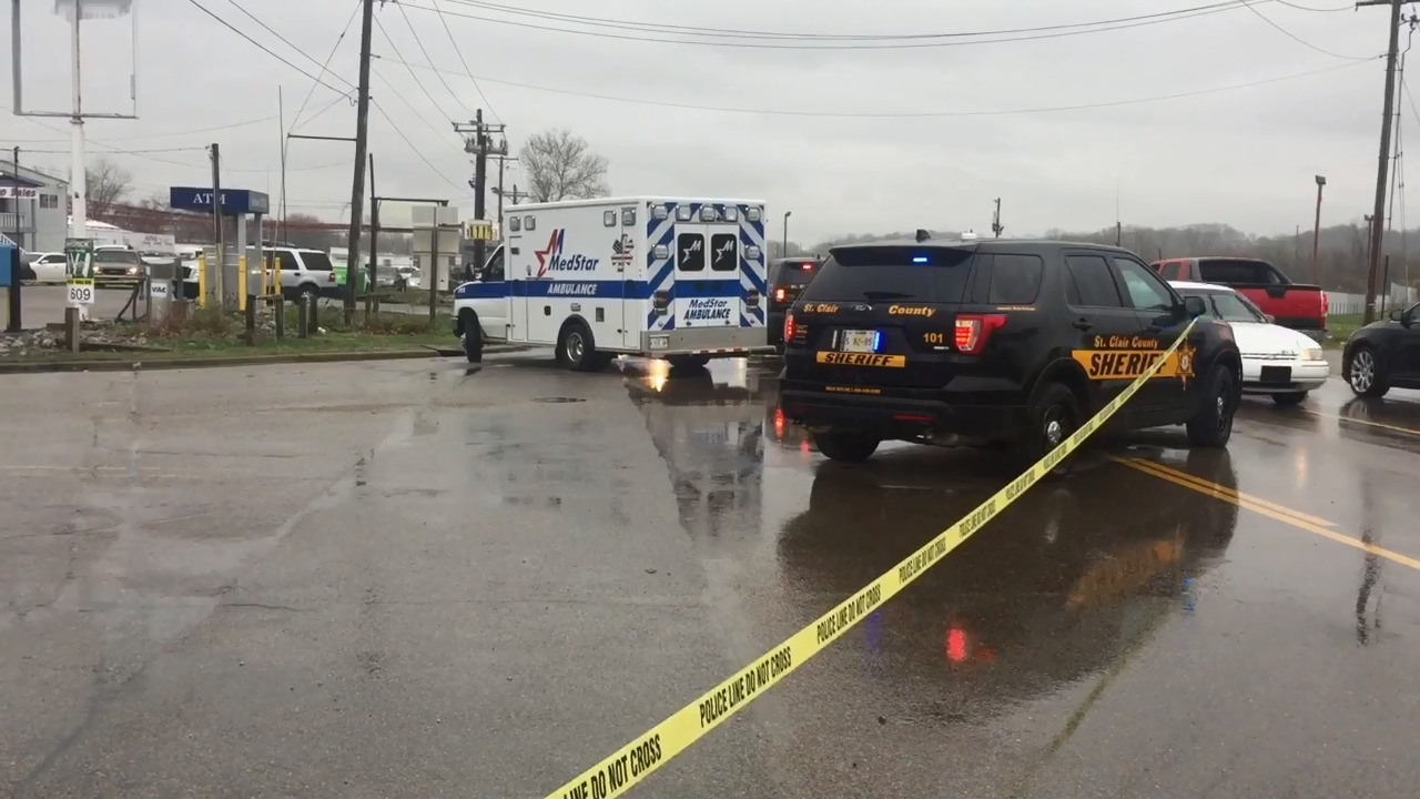 Man found shot to death outside gas station near Cahokia, IL