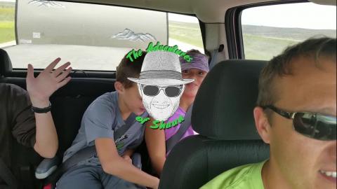 WE FOUND AN AWESOME OLD LOG CABIN IN THE MIDDLE OF NOWHER...