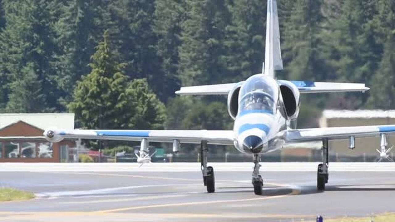 VIDEO Olympic Air Show The Olympian