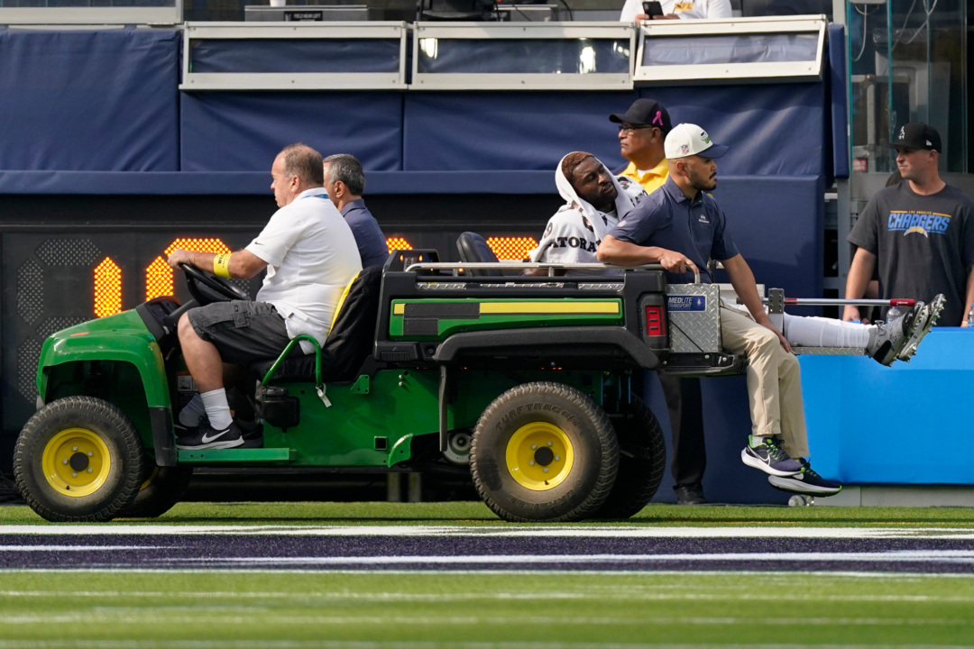 Minus Tyler Lockett and DK Metcalf, Seahawks practice with skeleton crew at  wide receiver