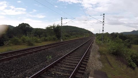 Walked From One End of The Platform to The Other in 7 Min...